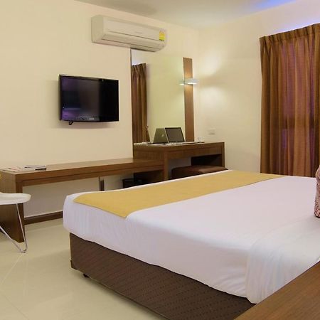 Grand Alpine Hotel Bangkok Luaran gambar