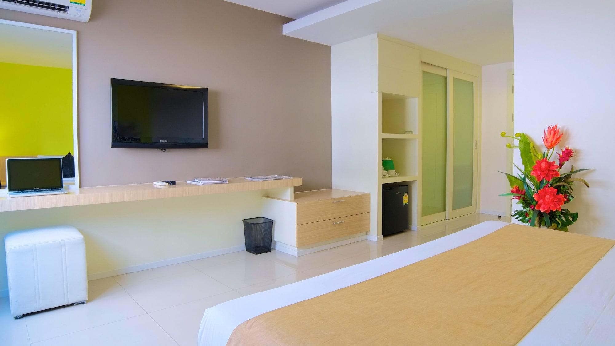 Grand Alpine Hotel Bangkok Luaran gambar