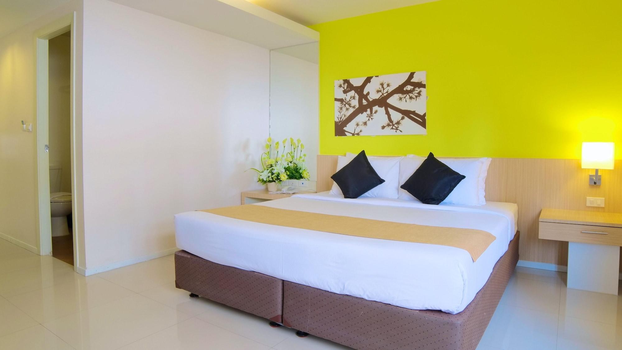 Grand Alpine Hotel Bangkok Luaran gambar