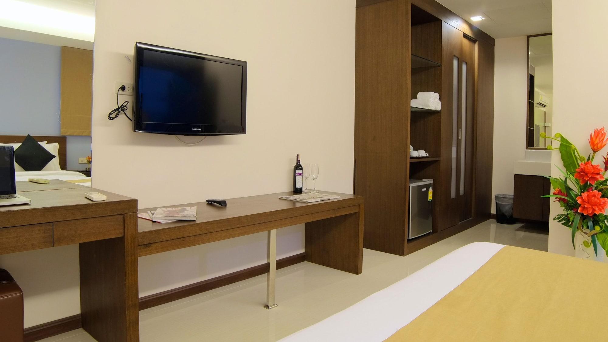Grand Alpine Hotel Bangkok Luaran gambar